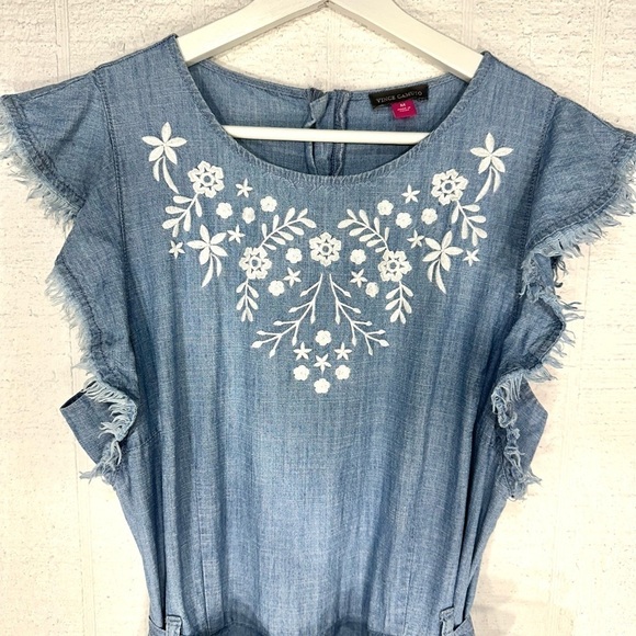 Vince Camuto embroidered denim jumpsuit flutter sleeve size M - Picture 5 of 16